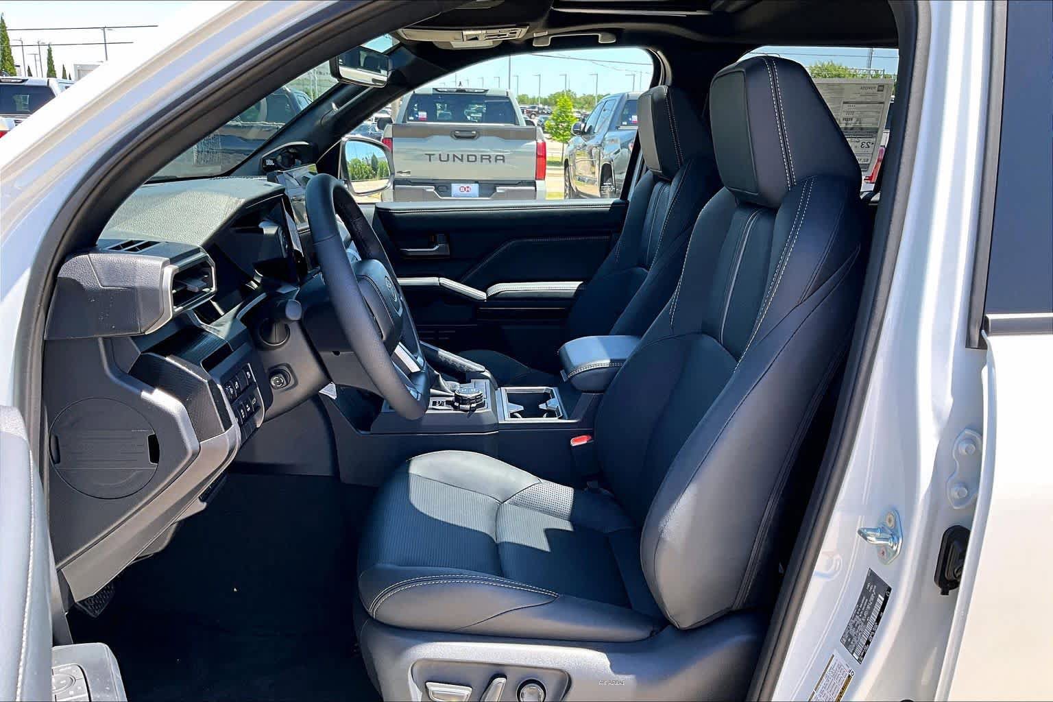 New 2026 Toyota 4Runner Limited AWD/4WD image 9