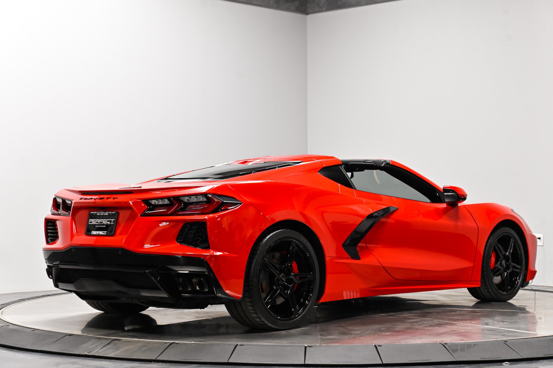 Used 2022 Chevrolet Corvette Stingray Preferred Cpe w/ Z51 Performance Package RWD image 41
