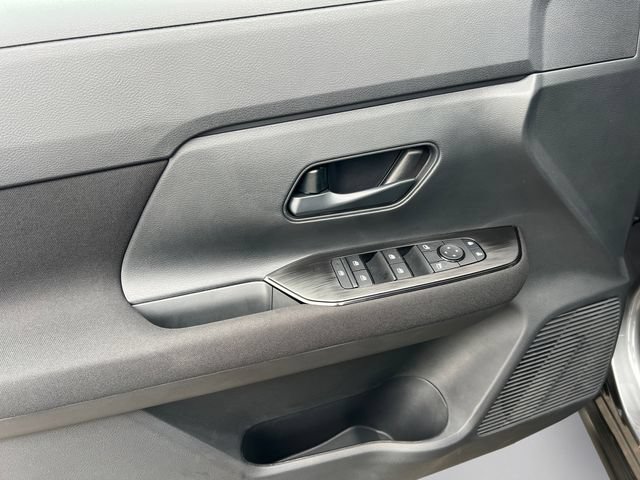 New 2026 Nissan Kicks S FWD image 11