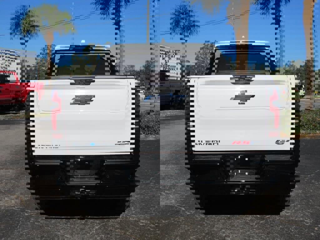 New 2025 Chevrolet Silverado EV RST image 5