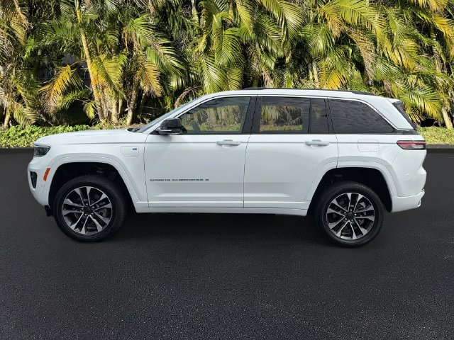 Used 2023 Jeep Grand Cherokee Overland w/ Advanced Protech Group III AWD/4WD image 9