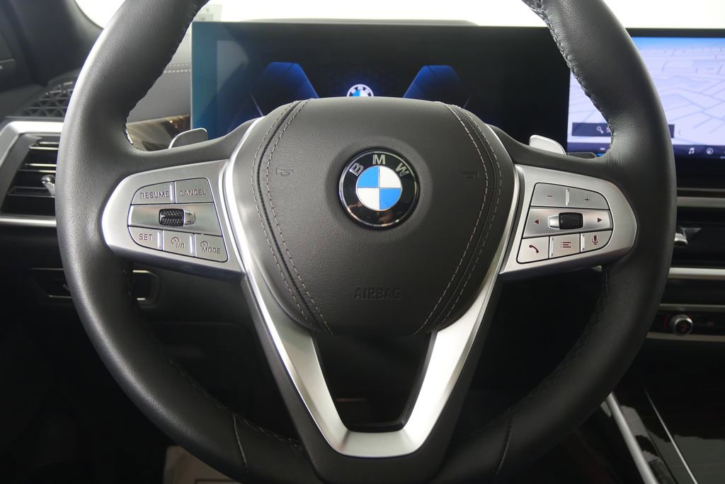 Used 2026 BMW X7 xDrive40i w/ Executive Package AWD/4WD image 20