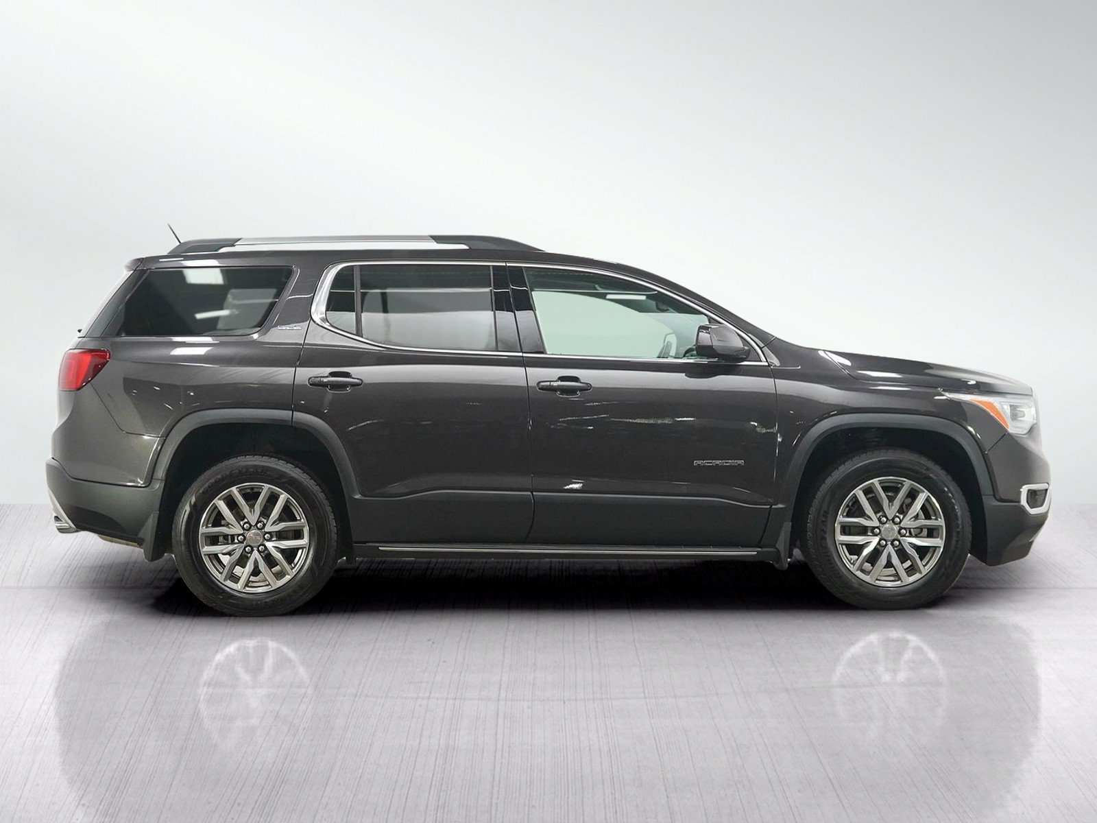 Used 2018 GMC Acadia SLE AWD/4WD image 6
