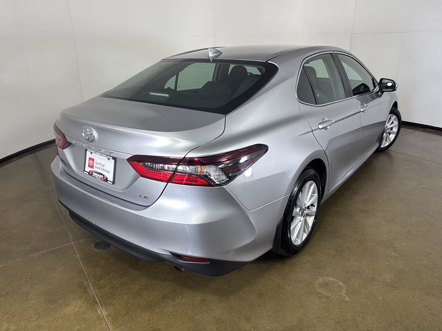 Used 2023 Toyota Camry LE FWD image 10