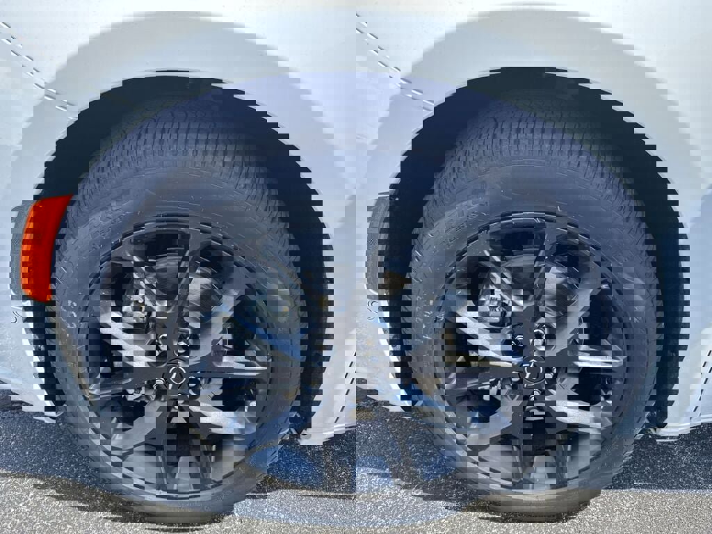 New 2026 Chrysler Pacifica Limited image 11