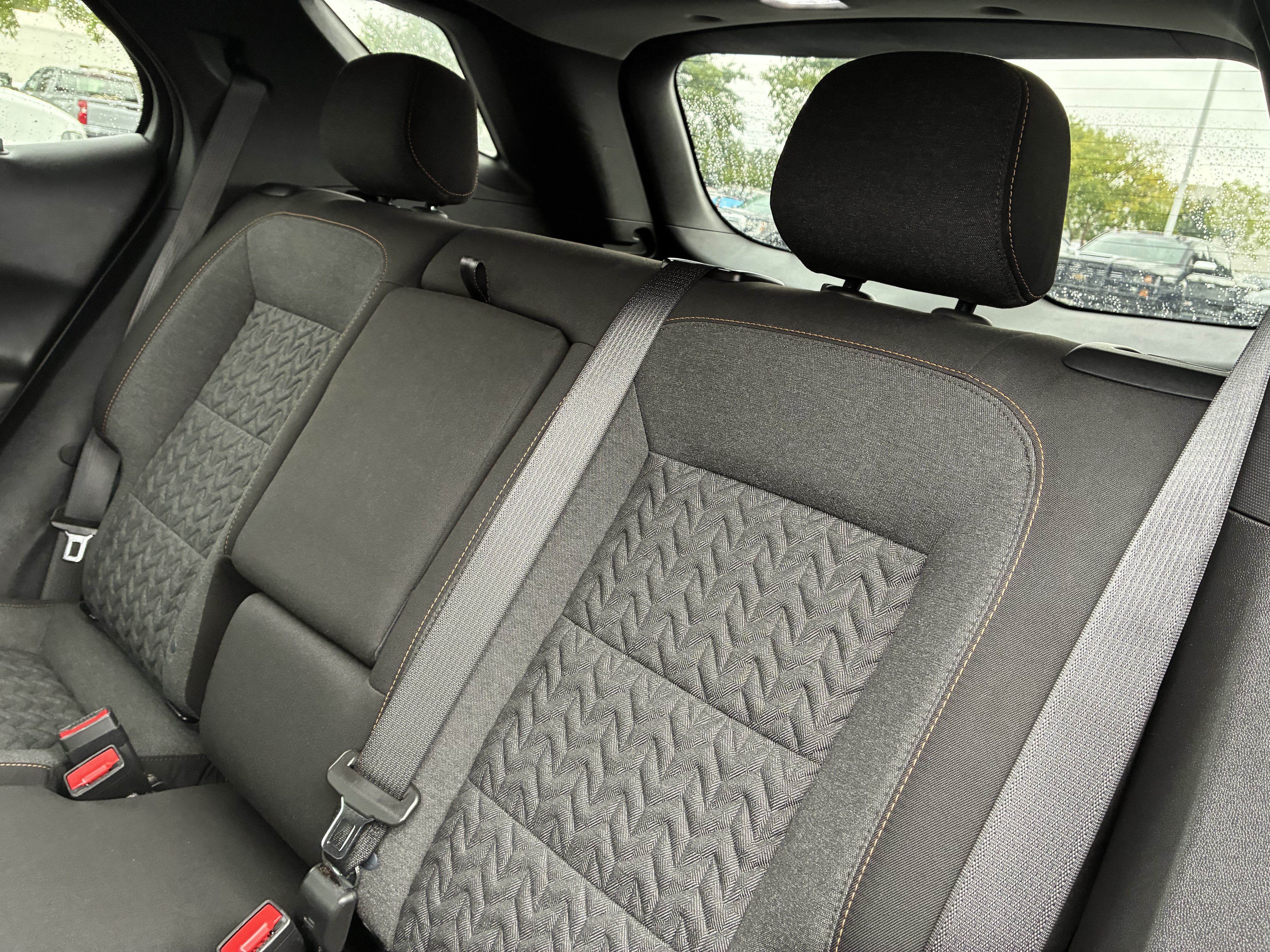 Used 2022 Chevrolet Equinox LT w/ LPO, Floor Liner Package FWD image 14