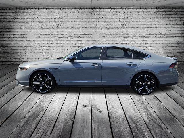 Used 2023 Honda Accord Sport image 2