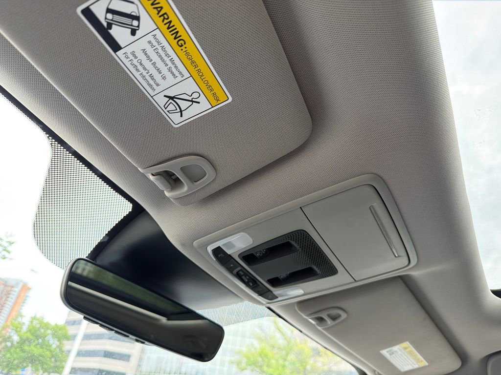 Used 2024 Honda Pilot Elite image 10