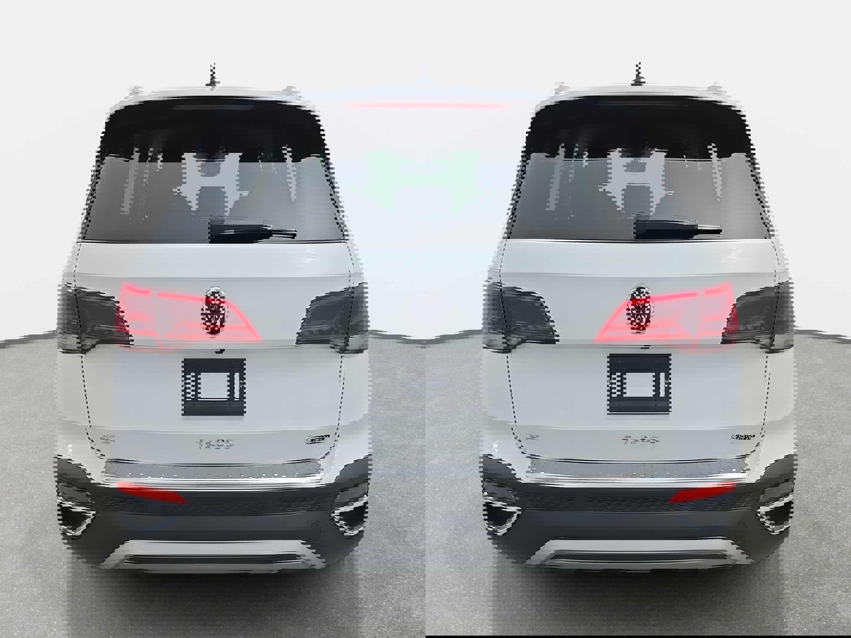 Certified 2022 Volkswagen Taos SE w/ IQ.Drive SE Package image 4