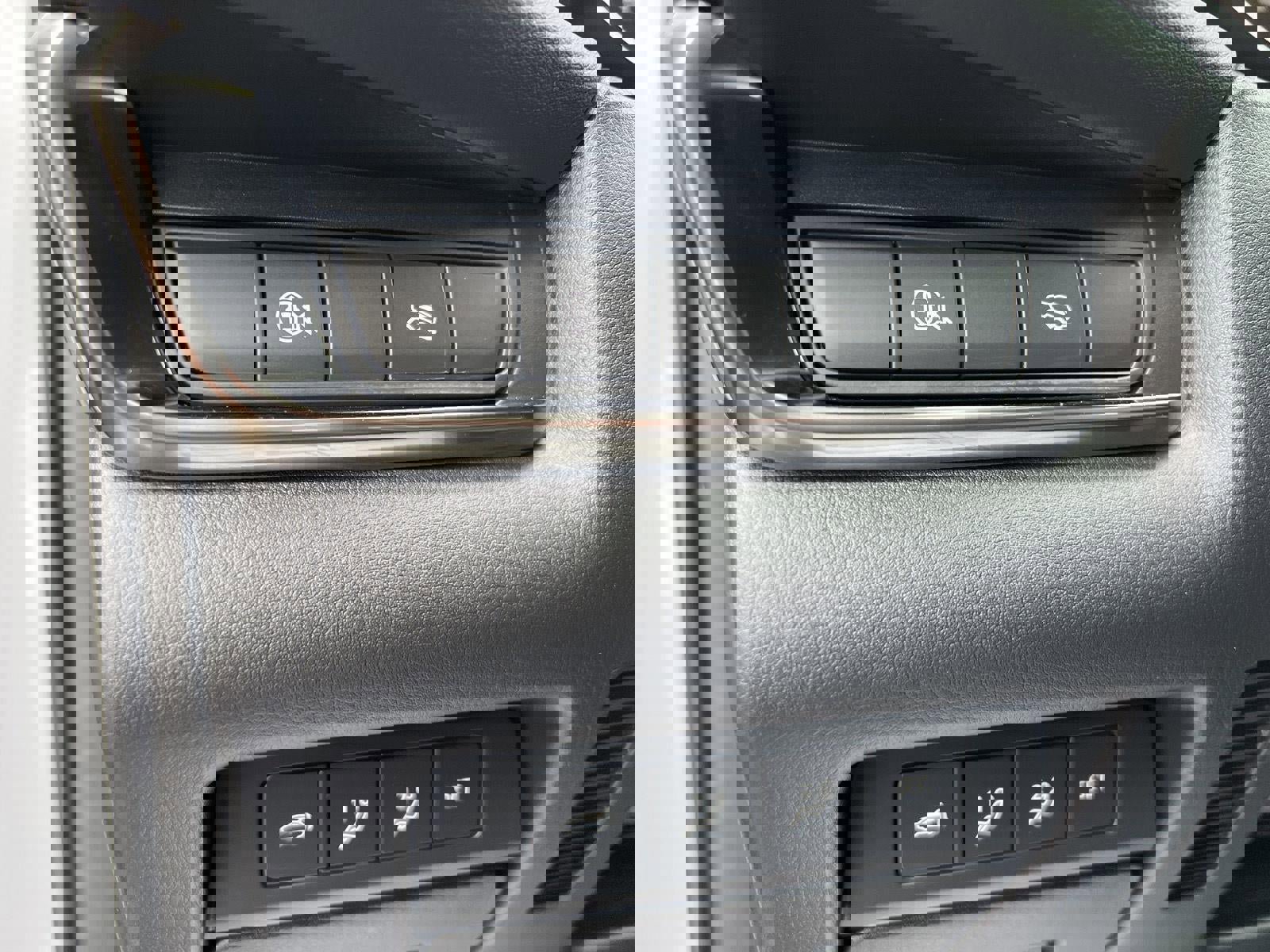 Used 2025 MAZDA CX-30 2.5 Turbo w/ Premium Package image 19