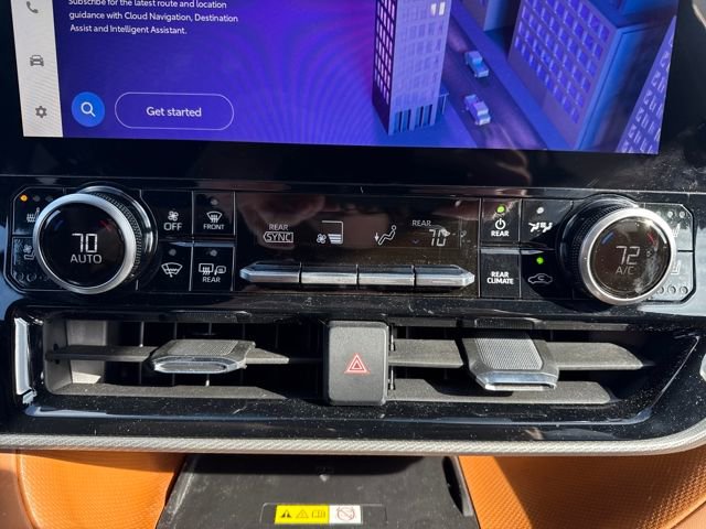 Used 2023 Toyota Highlander Platinum image 31