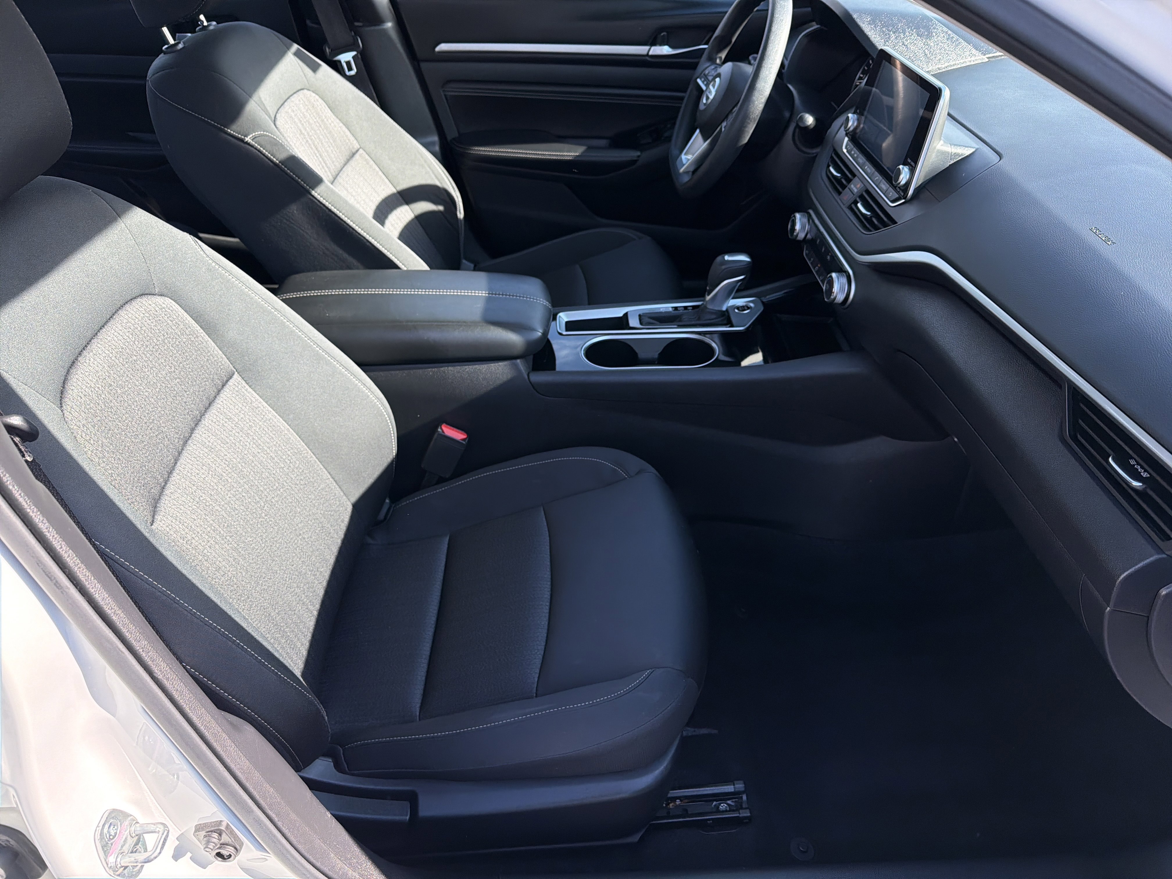 Used 2021 Nissan Altima 2.5 SV image 12