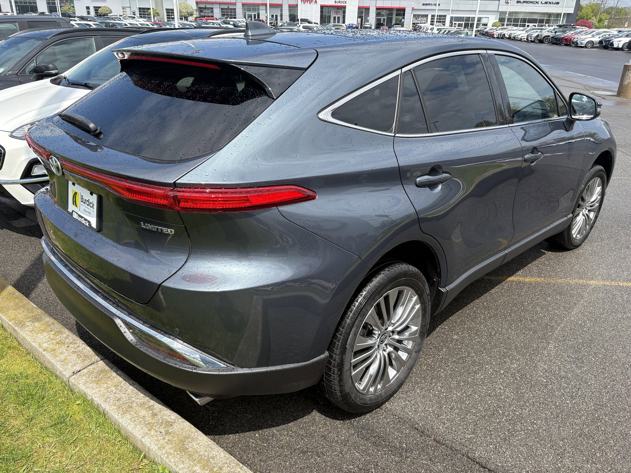Certified 2023 Toyota Venza Limited AWD/4WD image 6