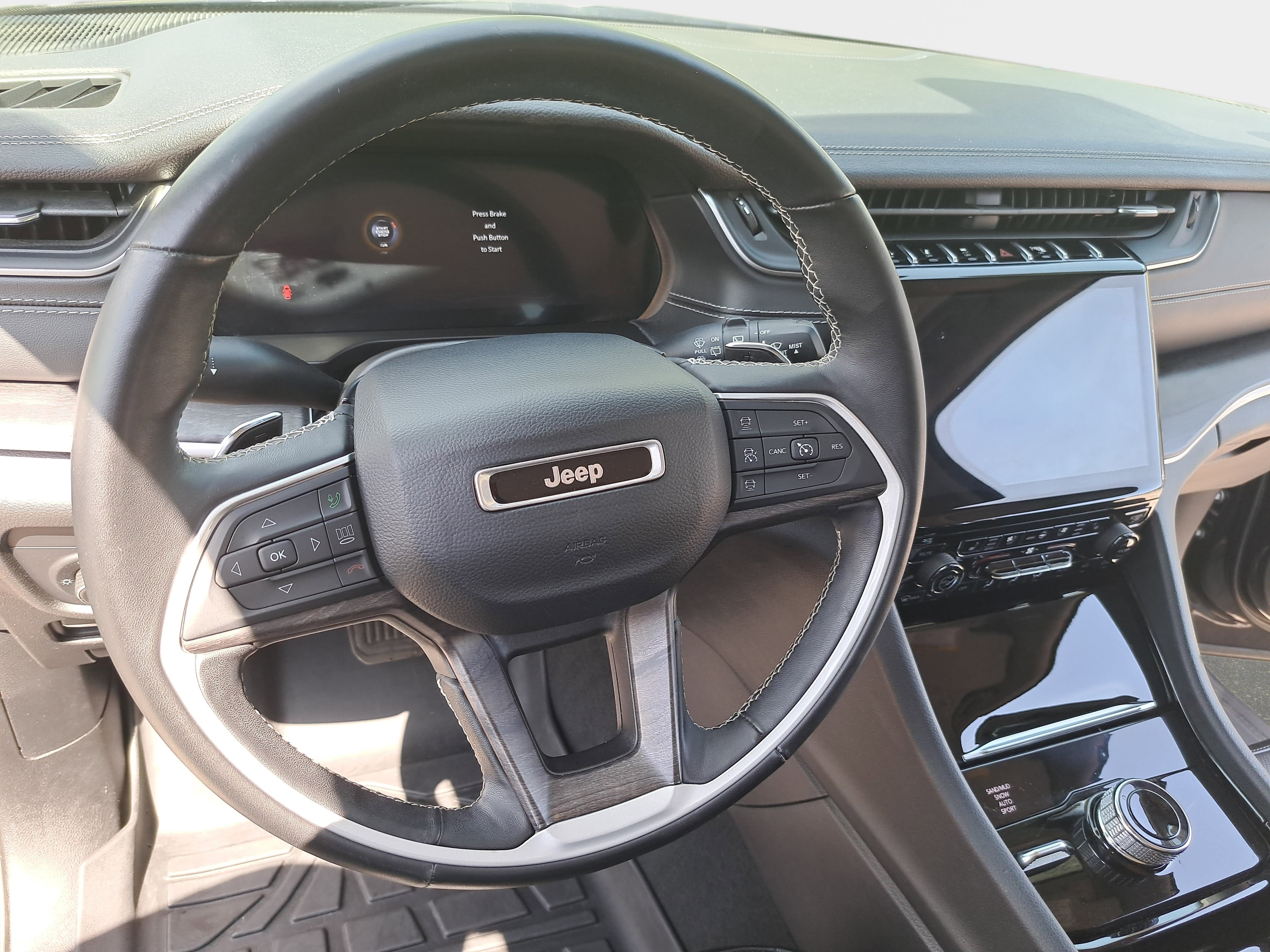 Used 2022 Jeep Grand Cherokee L Limited w/ Luxury Tech Group II AWD/4WD image 18