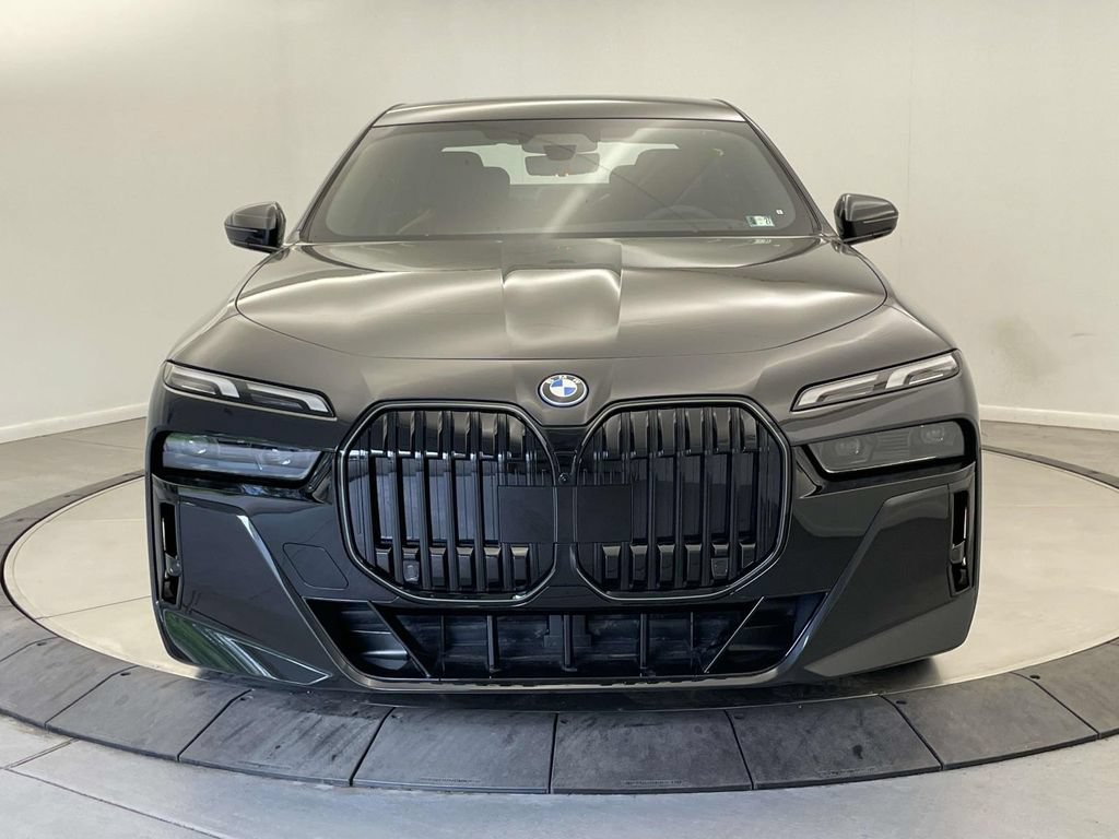 New 2026 BMW i7 xDrive60 AWD/4WD image 8
