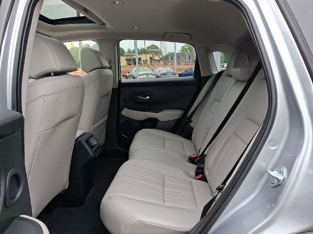 Used 2027 Honda HR-V EX-L image 10