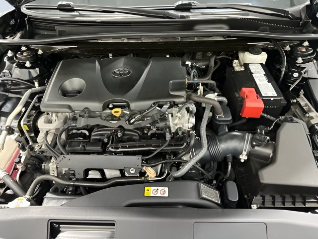 Used 2021 Toyota Camry LE w/ Carpet Mat Package (TMS) FWD image 9