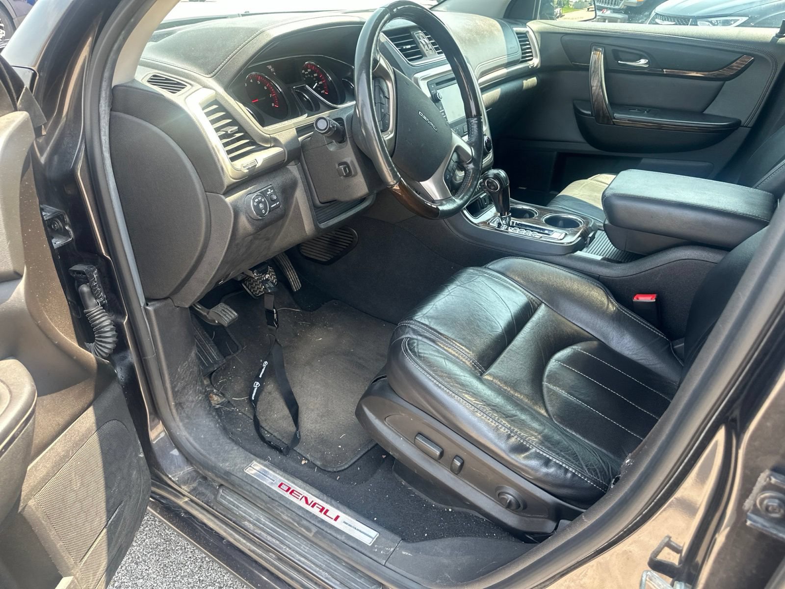 Used 2015 GMC Acadia Denali AWD/4WD image 6