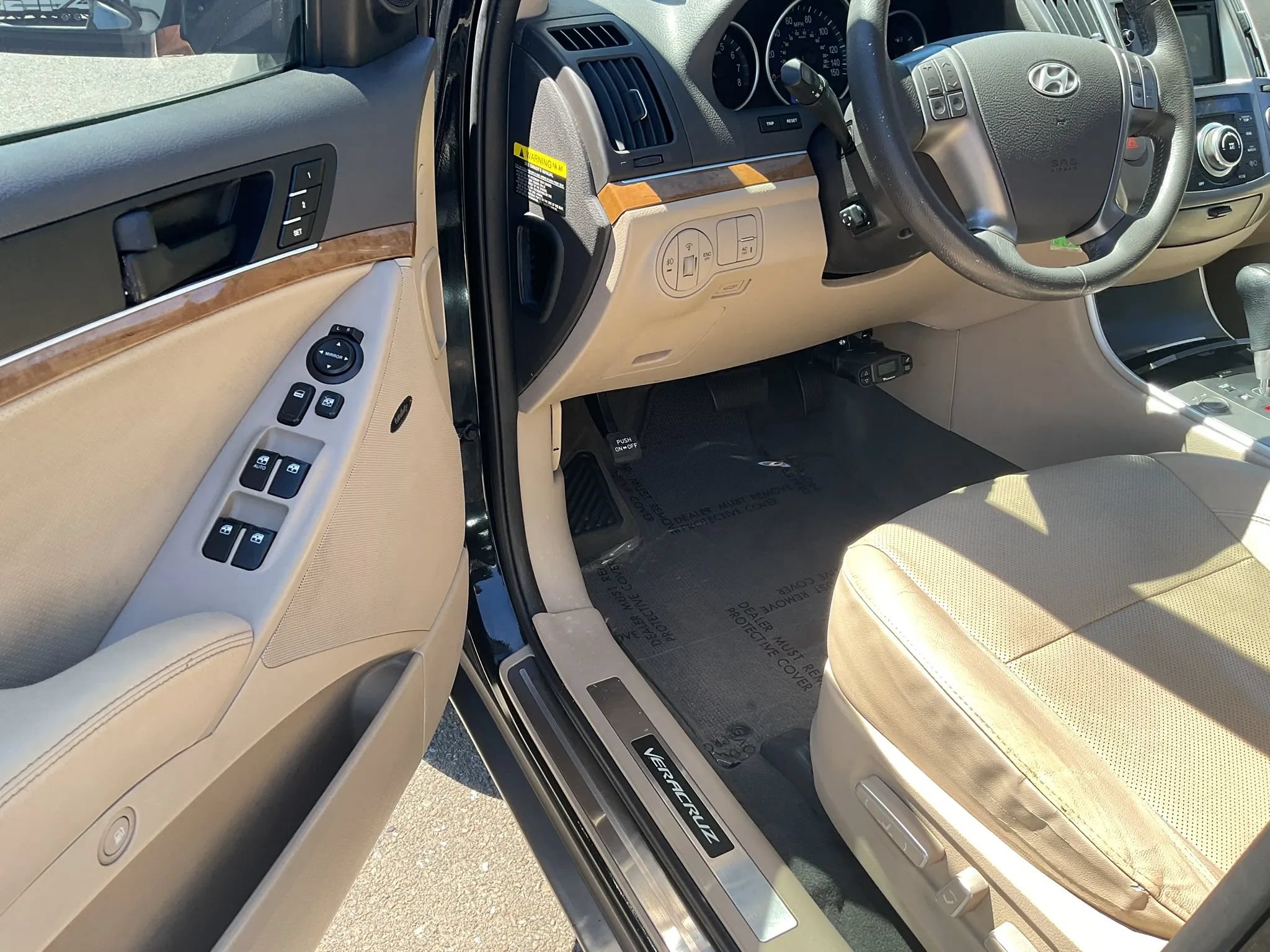 Used 2012 Hyundai Veracruz Limited FWD image 21