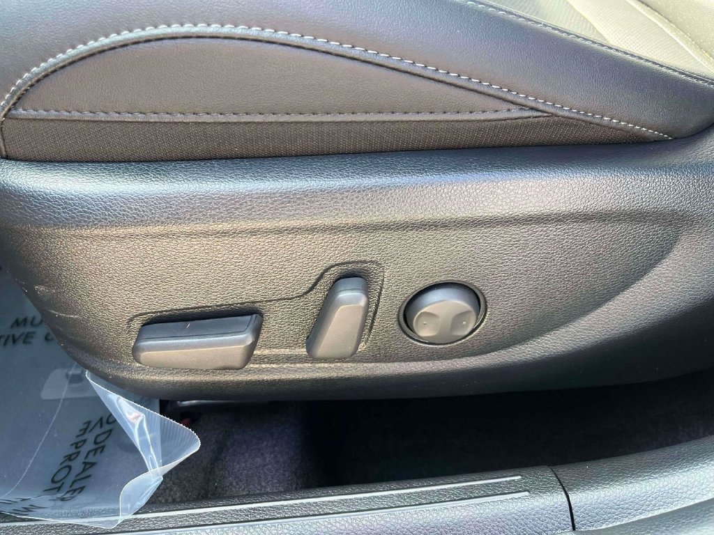 Certified 2026 Kia Seltos SX w/ SX Sunroof Package AWD/4WD image 18