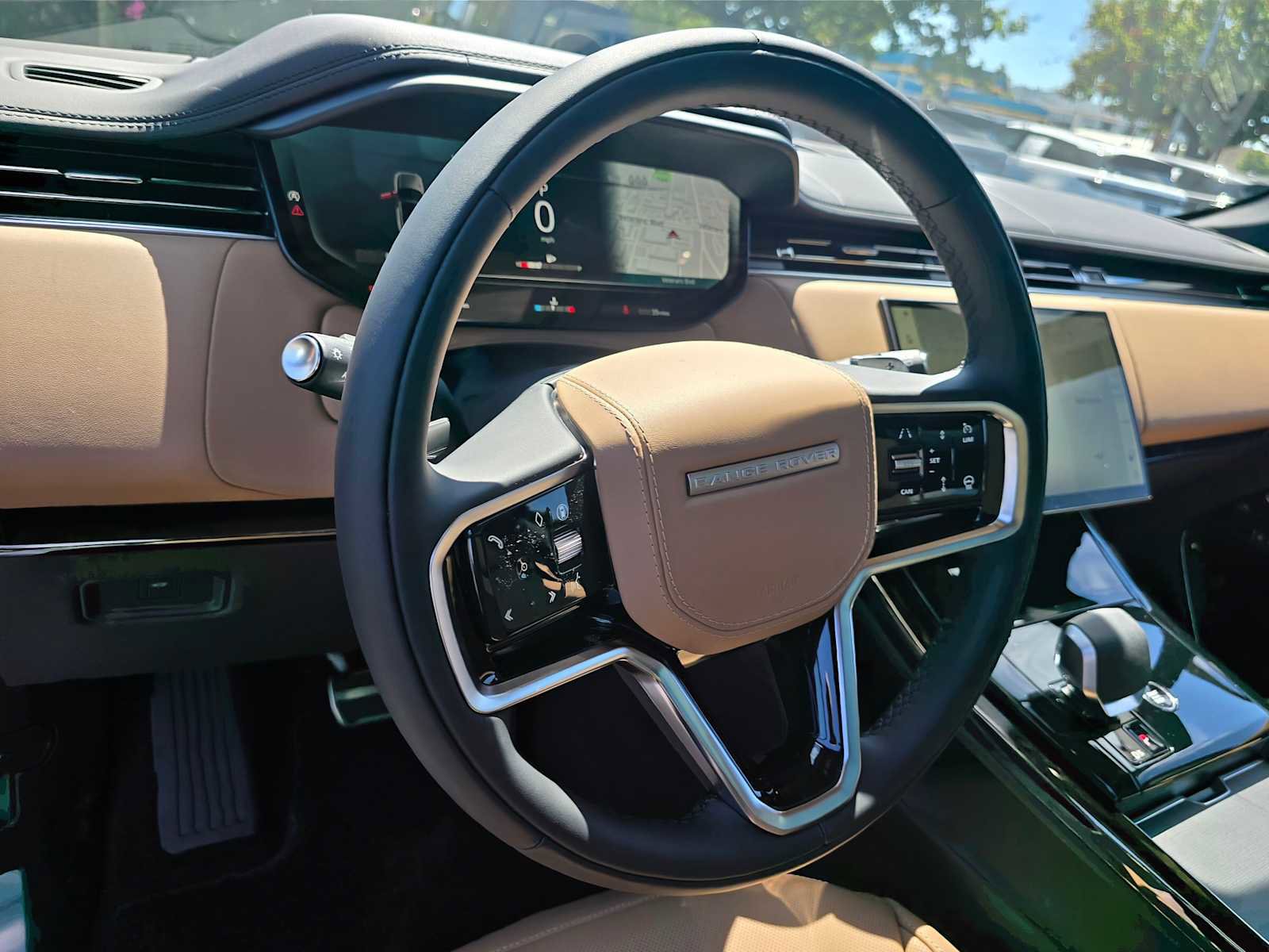 New 2025 Land Rover Range Rover Sport SE image 27
