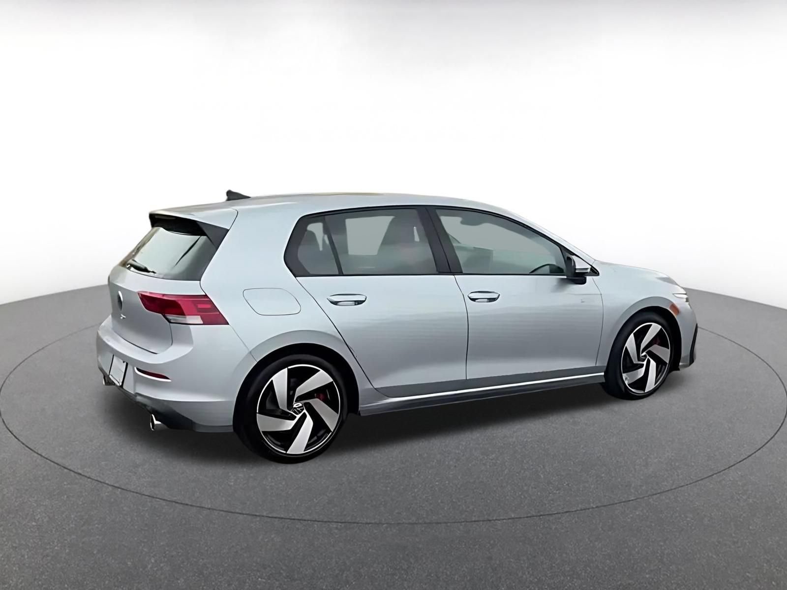 Used 2026 Volkswagen Golf S FWD image 11