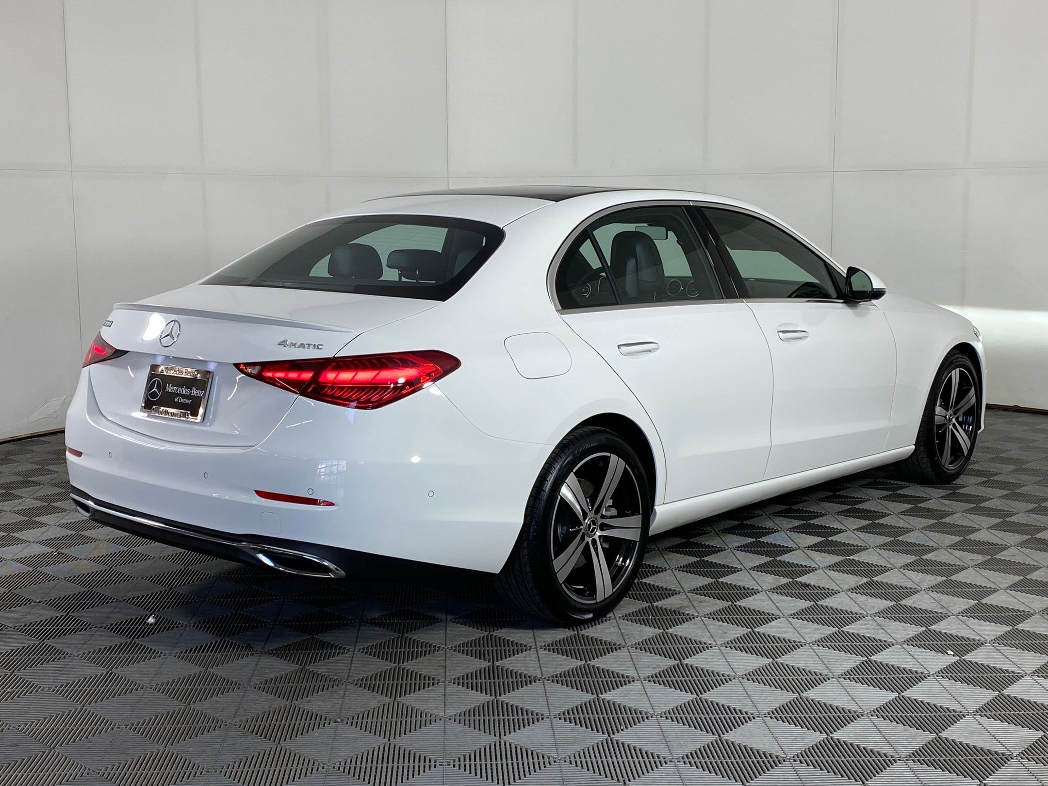 Used 2025 Mercedes-Benz C 300 4MATIC Sedan image 8