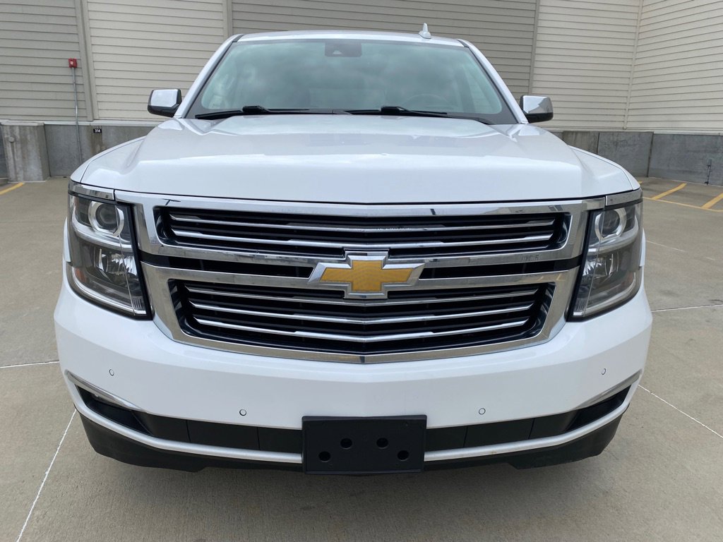 Used 2020 Chevrolet Suburban Premier AWD/4WD image 2