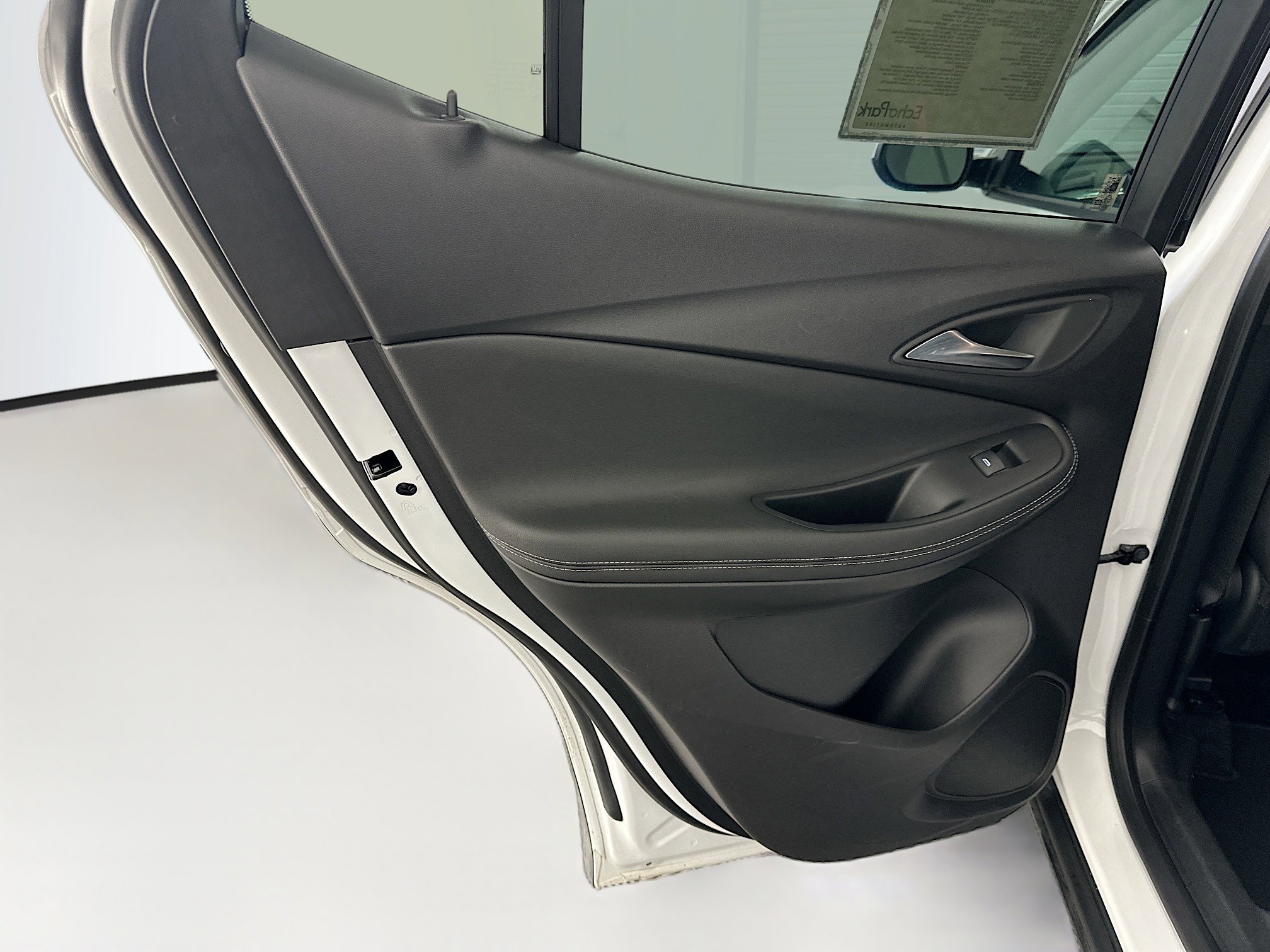 Used 2025 Buick Encore GX Preferred image 27