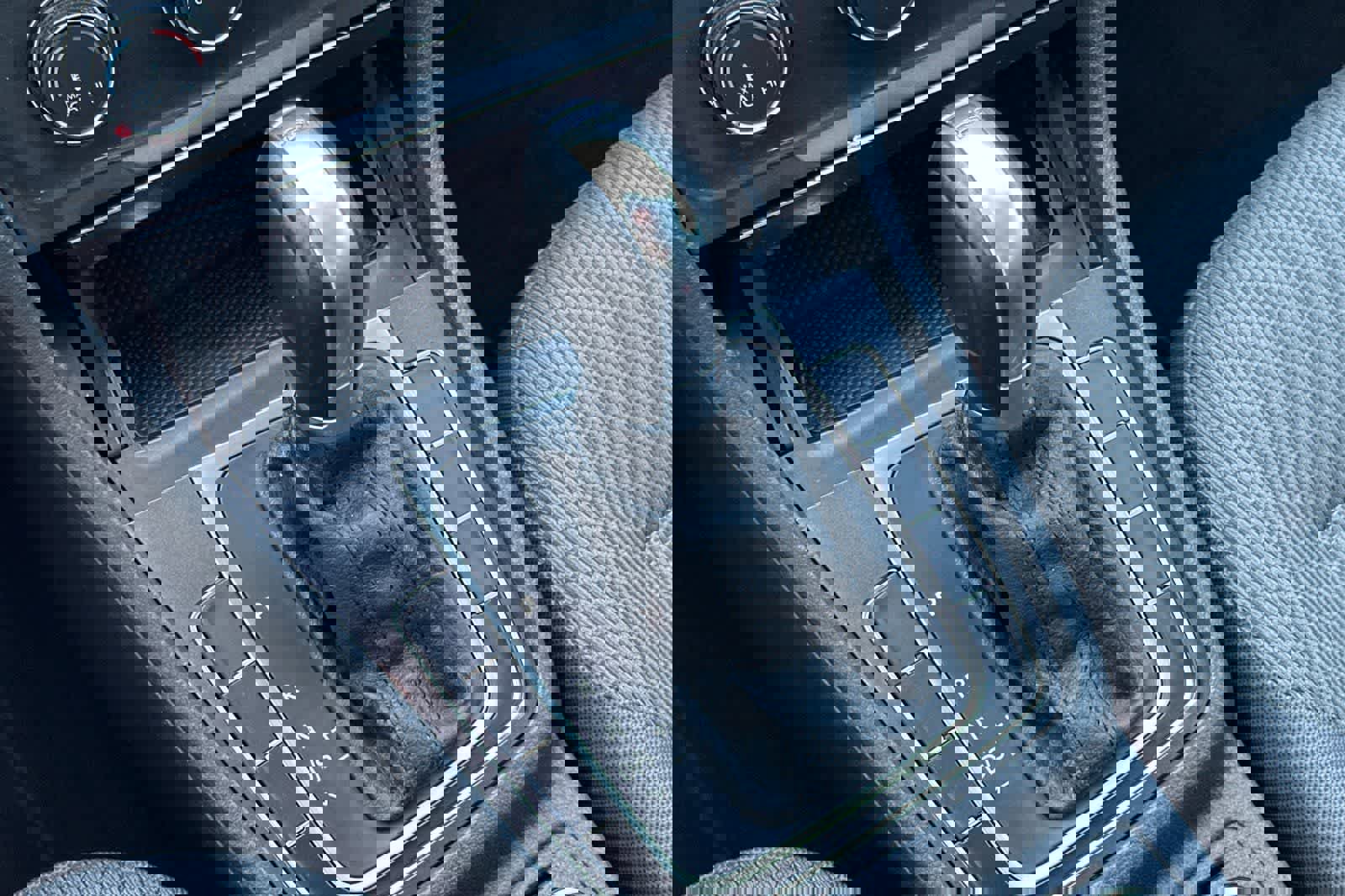 Used 2019 Volkswagen Golf S image 27