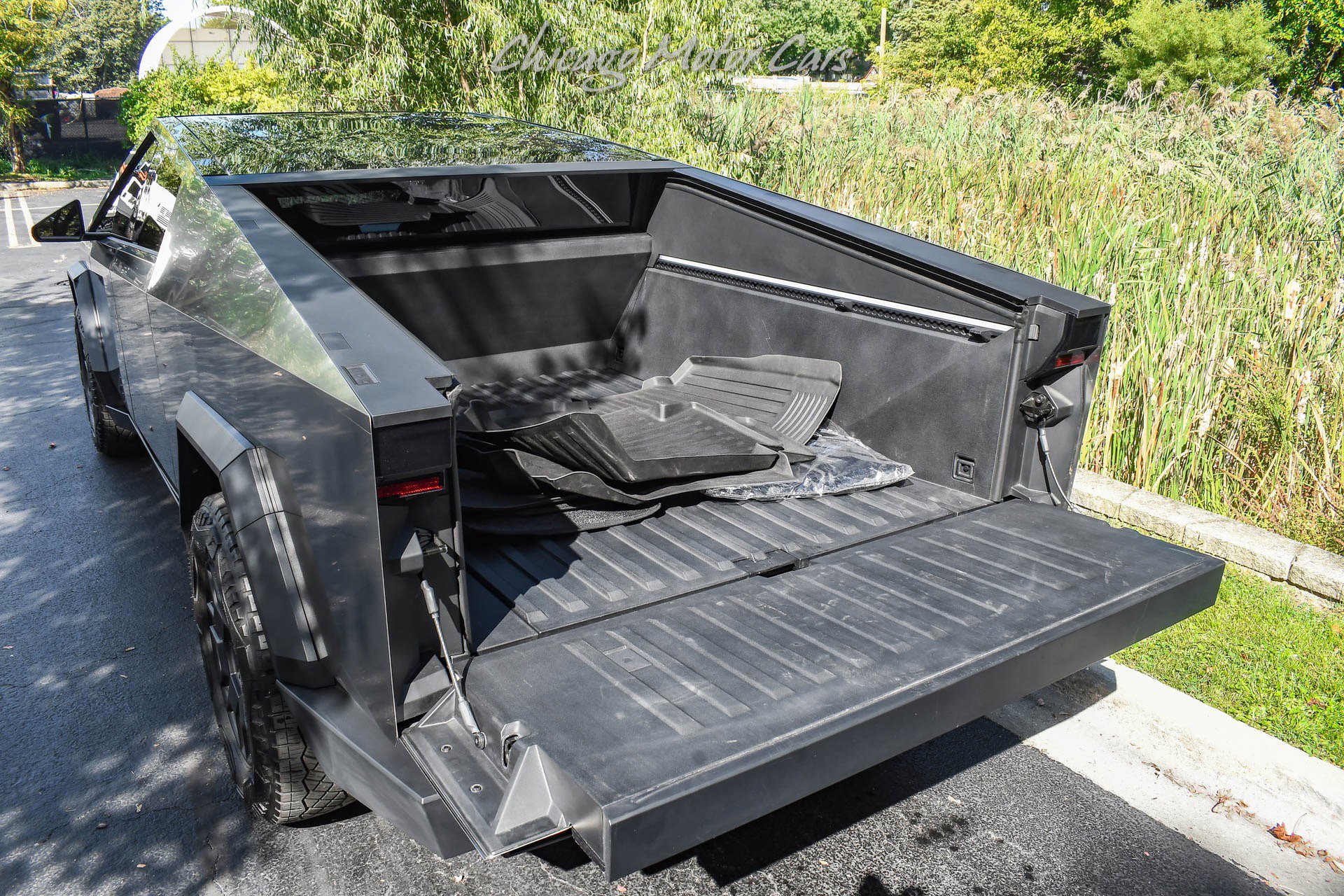 Used 2024 Tesla Cybertruck Cyberbeast image 42