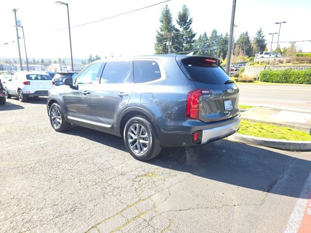 Used 2024 Kia Telluride LX AWD/4WD image 7