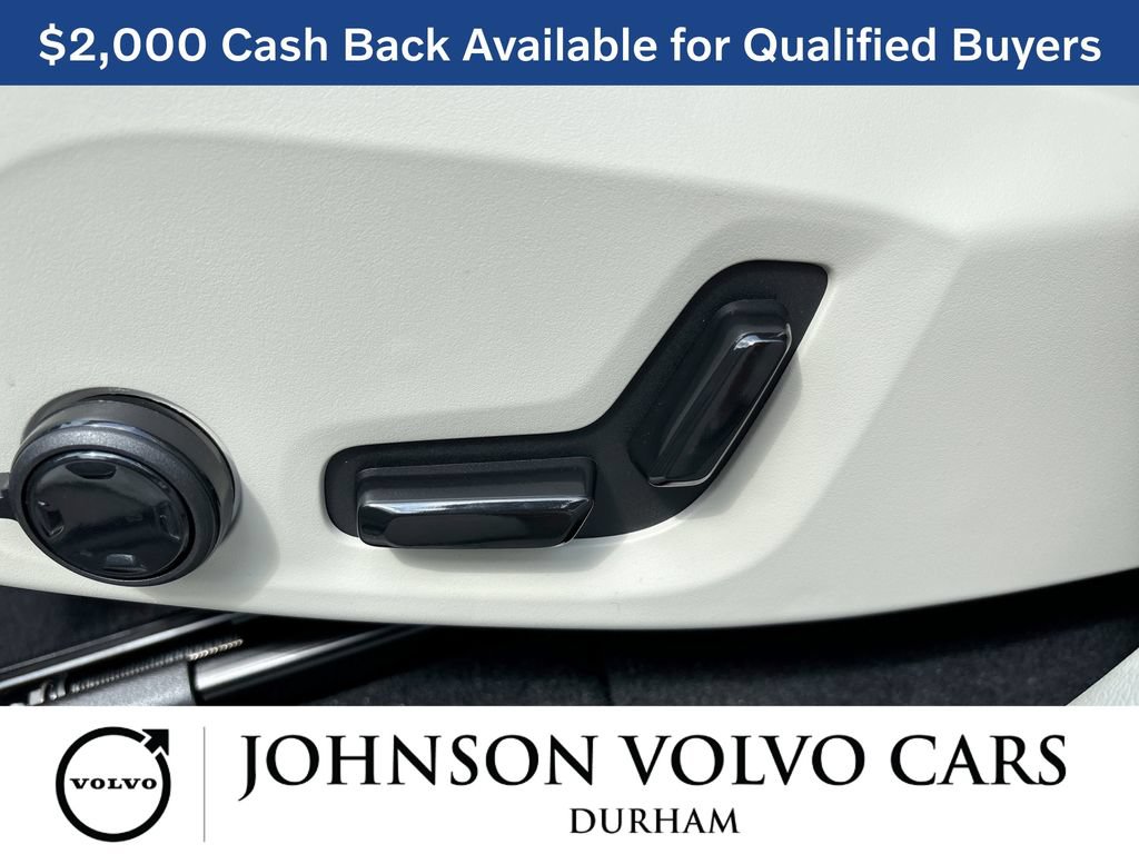 New 2026 Volvo XC60 B5 Ultra w/ Protection Package Premier AWD/4WD image 14
