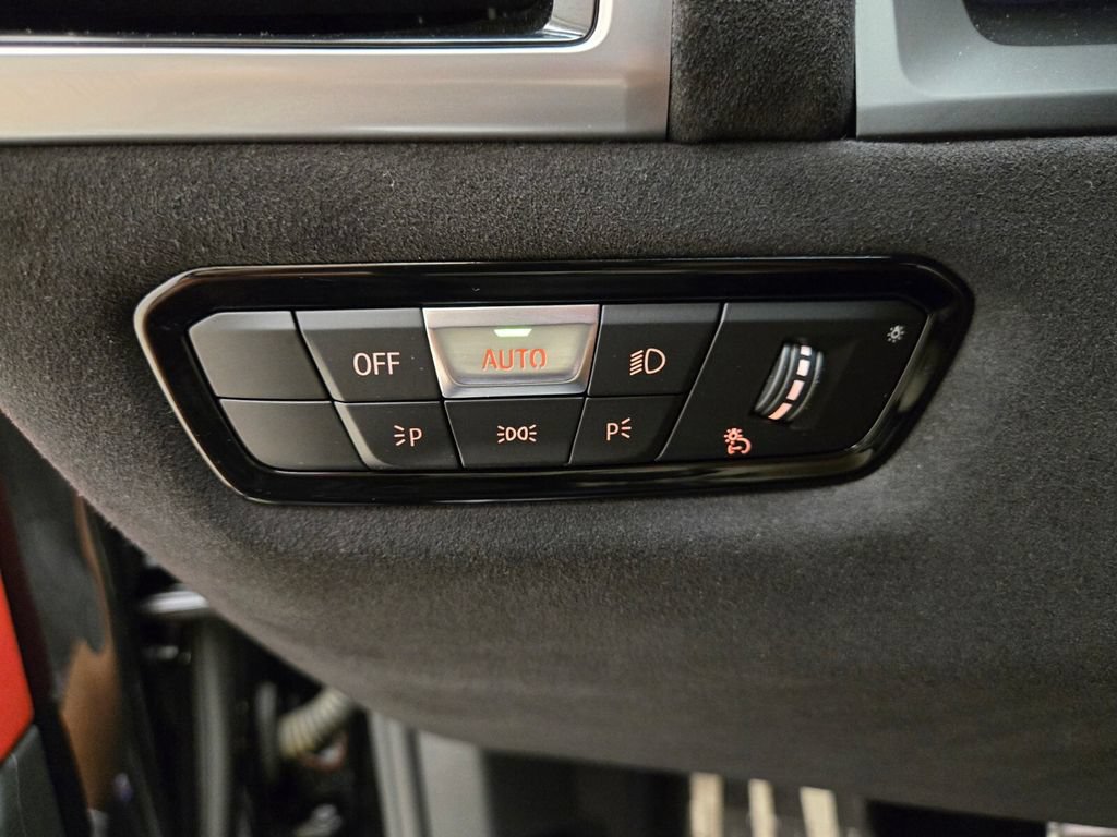 Used 2025 BMW M8 Competition AWD/4WD image 40