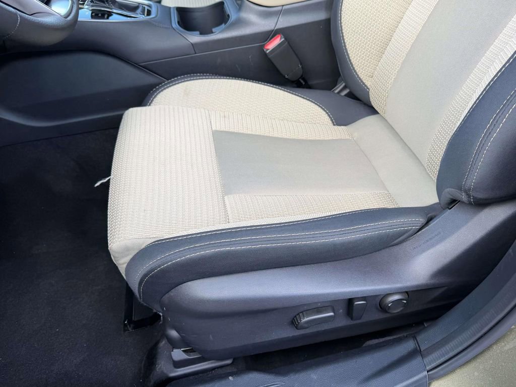 Used 2025 Subaru Outback Premium image 17