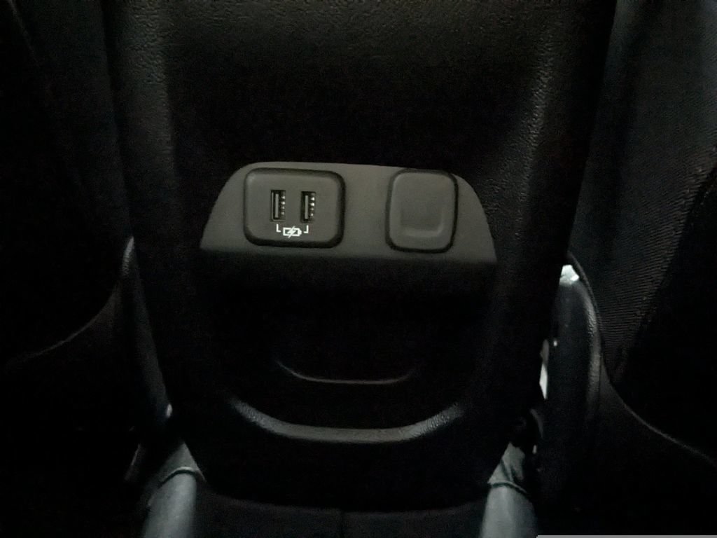Certified 2022 GMC Canyon AT4 AWD/4WD image 17