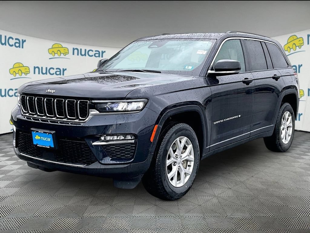 Used 2024 Jeep Grand Cherokee Limited AWD/4WD image 3