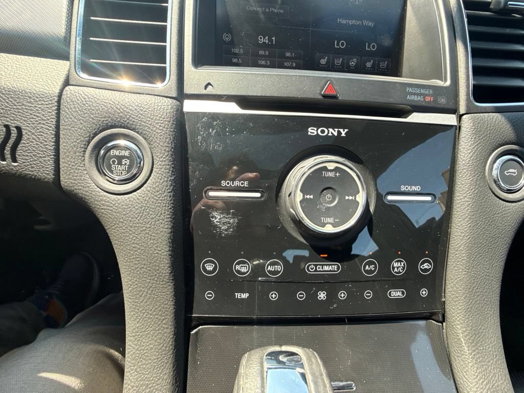 Used 2013 Ford Taurus SHO AWD/4WD image 23
