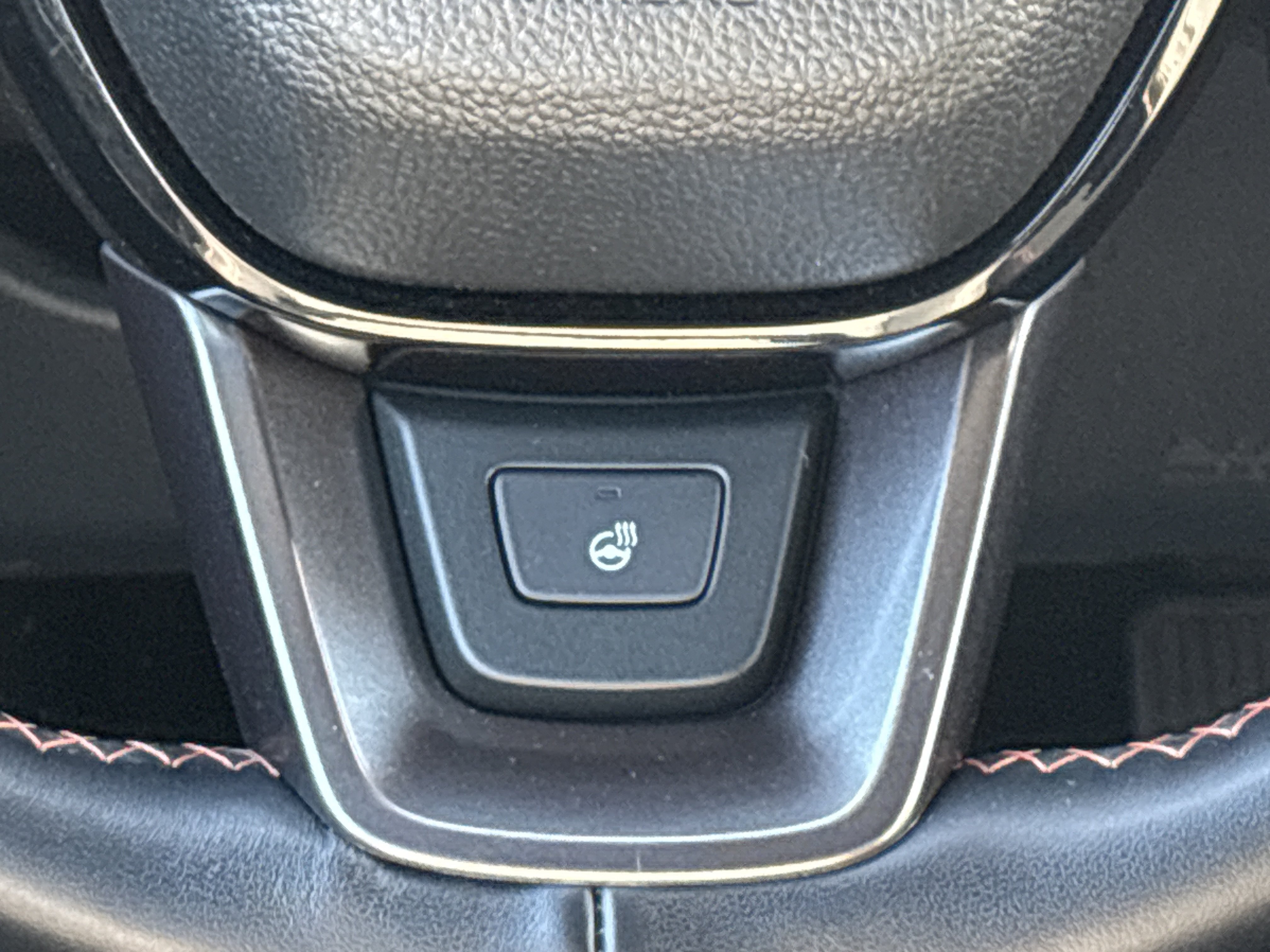 Used 2025 Honda Pilot TrailSport image 25