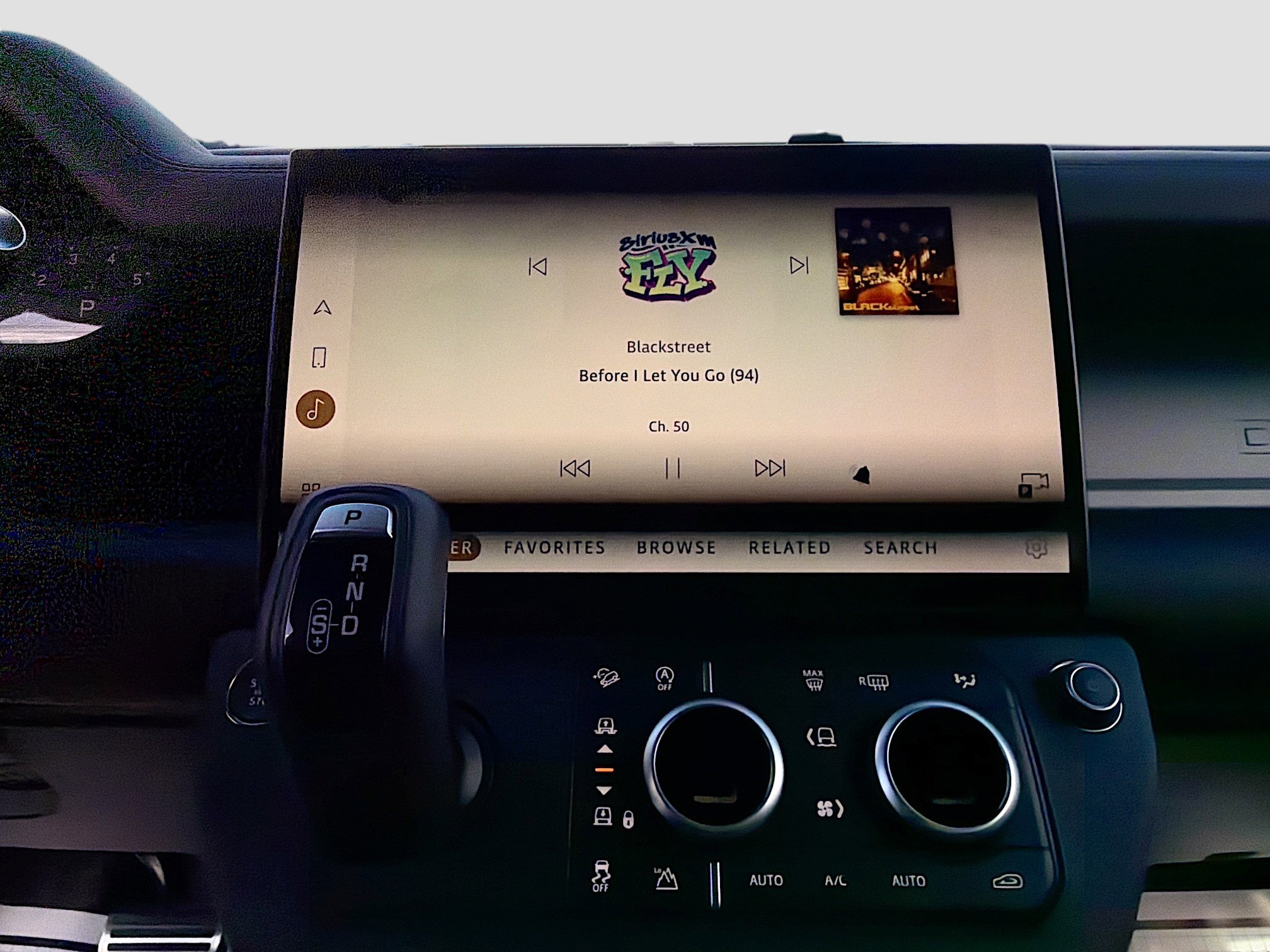 New 2026 Land Rover Defender 110 X image 32