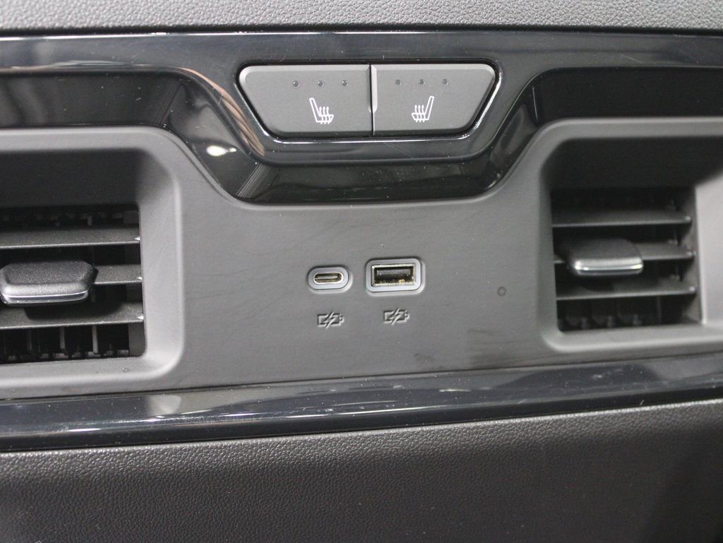 Used 2023 Chevrolet Silverado 1500 ZR2 image 11