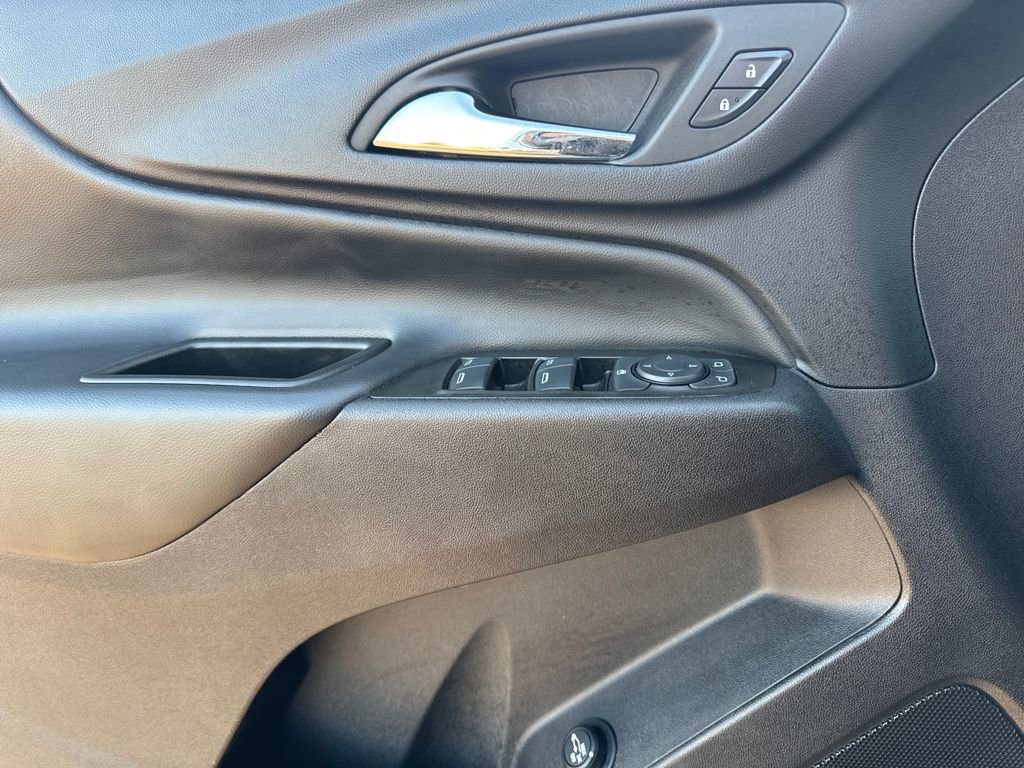 Used 2024 Chevrolet Equinox LT image 19