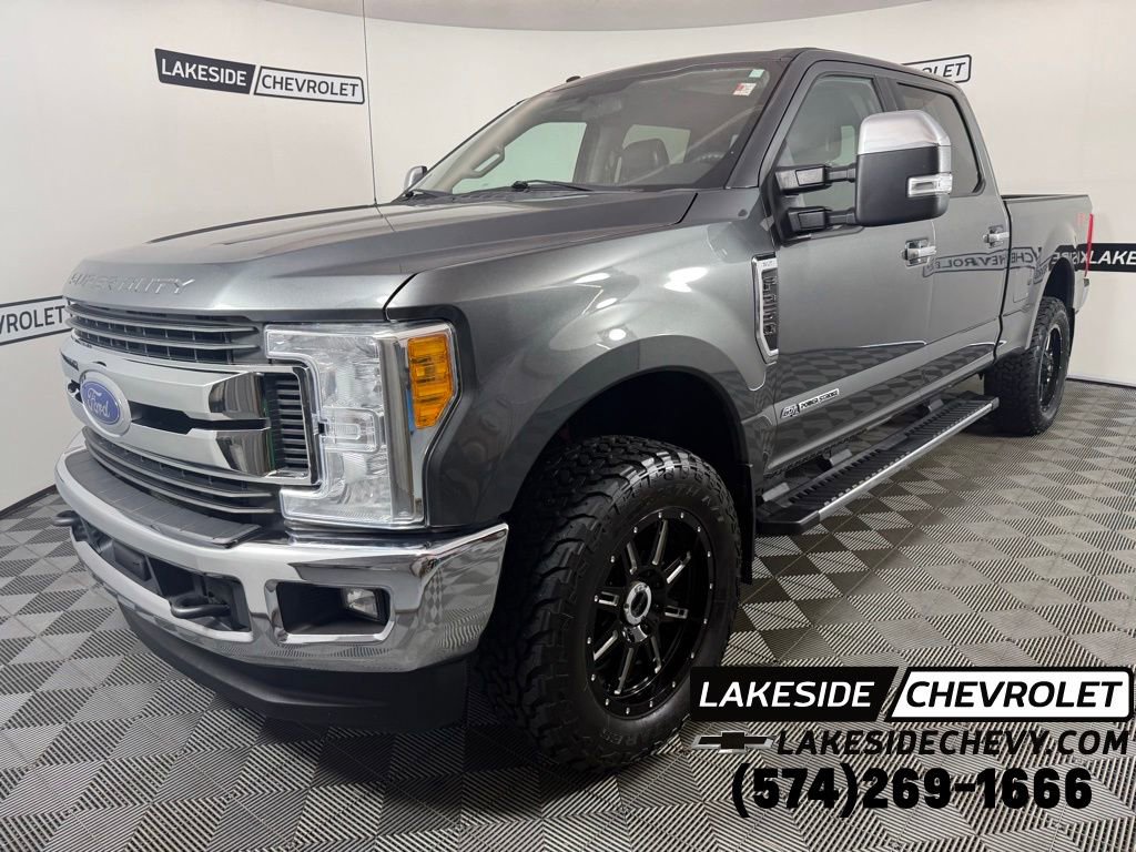 Used 2017 Ford F250 XLT w/ XLT Premium Package image 1