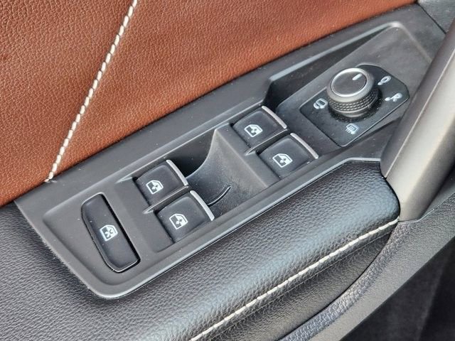 Used 2022 Volkswagen Tiguan SEL R-Line image 21