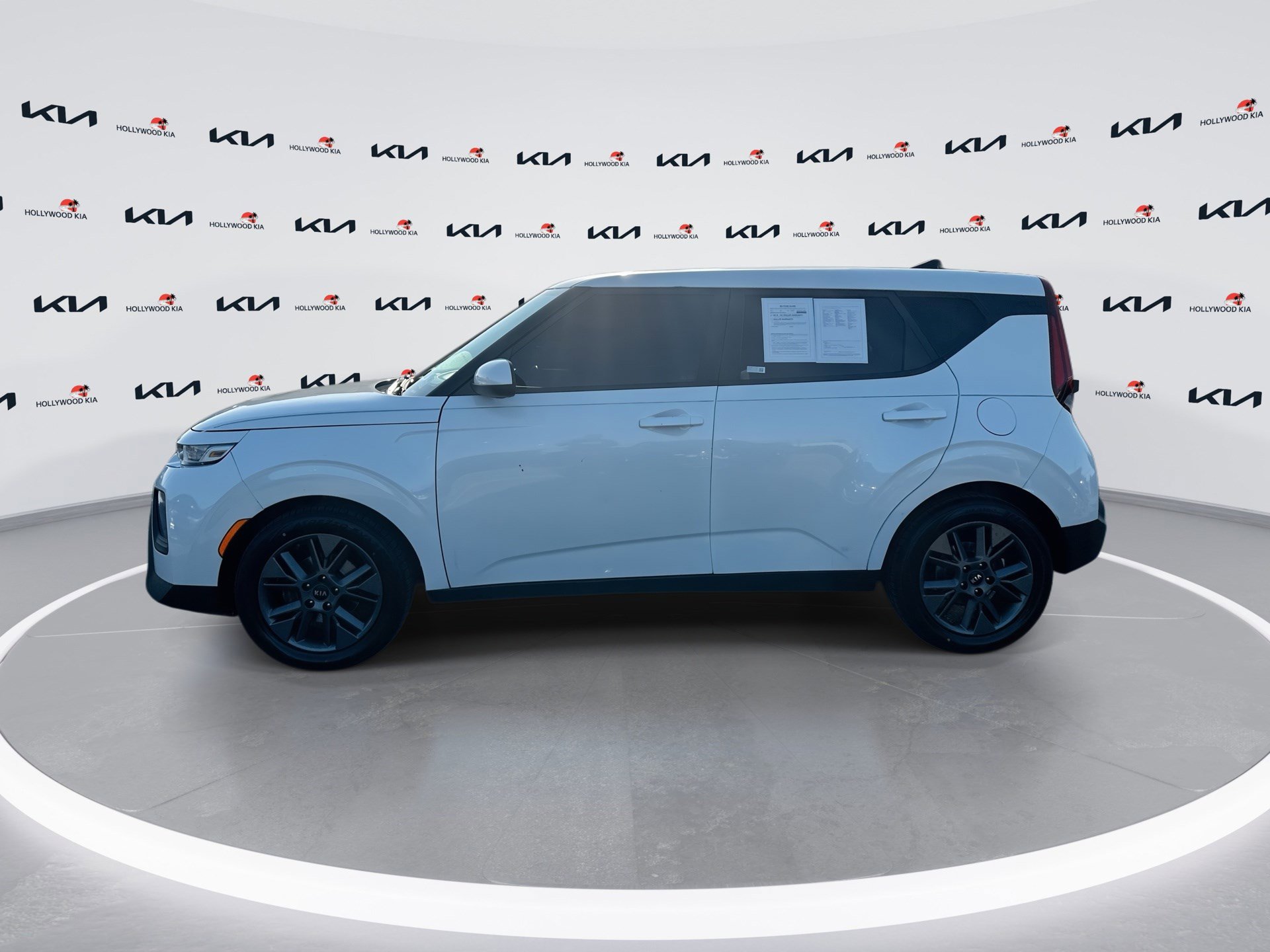 Used 2021 Kia Soul S FWD image 5