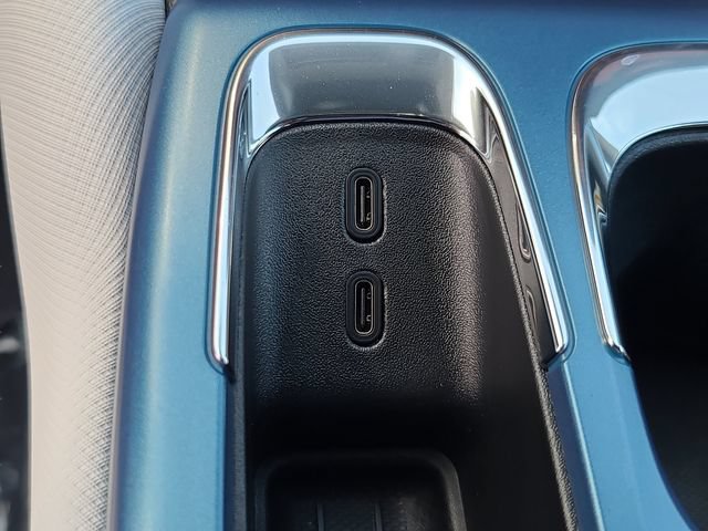 New 2026 Chevrolet Equinox EV LT AWD/4WD image 31