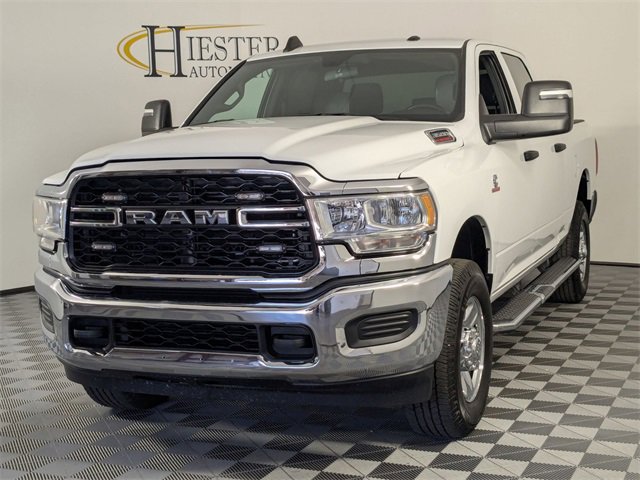 Used 2024 RAM 3500 Tradesman w/ Chrome Appearance Group image 4