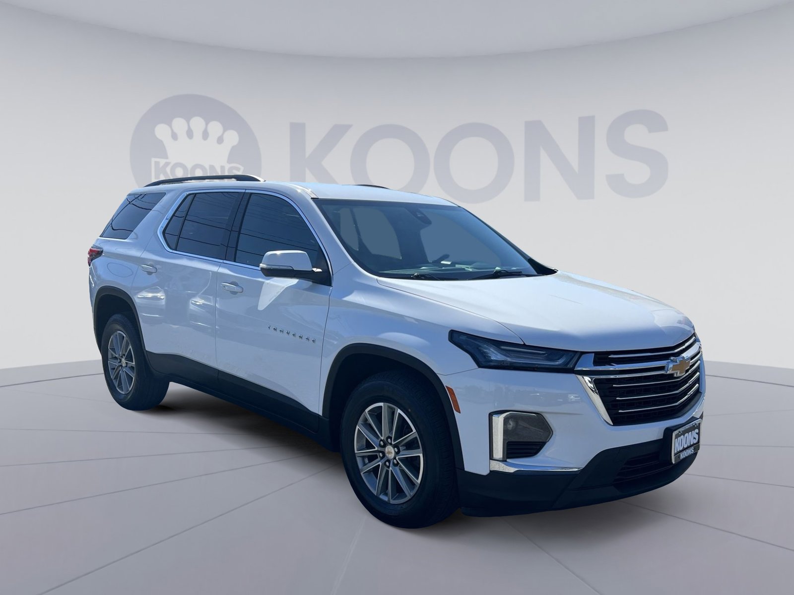 Used 2023 Chevrolet Traverse LT image 10