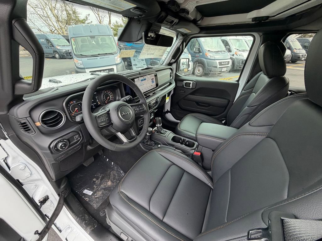 New 2026 Jeep Gladiator Sahara image 11