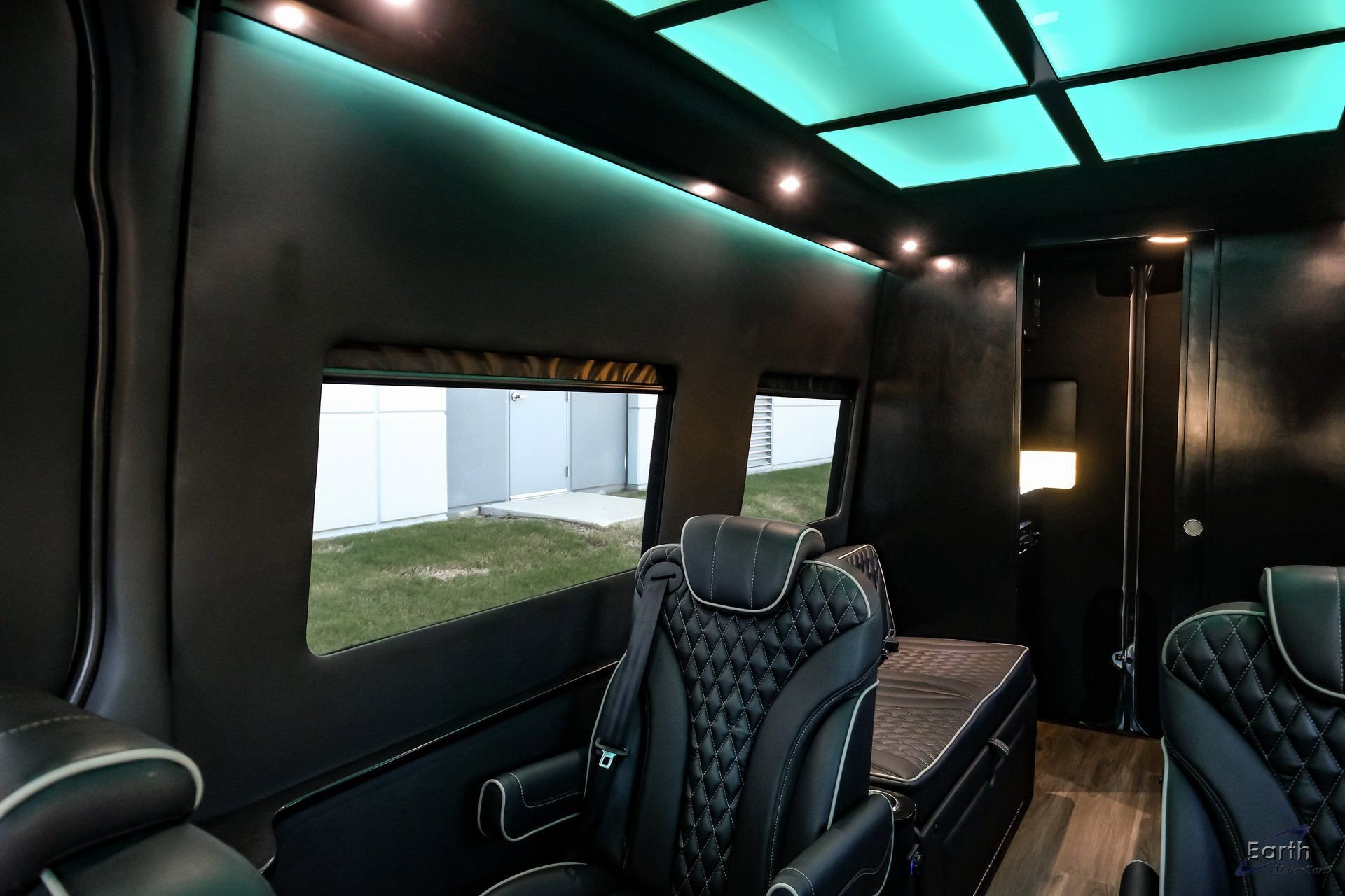 Used 2023 Mercedes-Benz Sprinter 3500 w/ Parking Package image 83